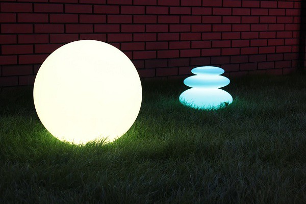 люминисцентный садовый светильник